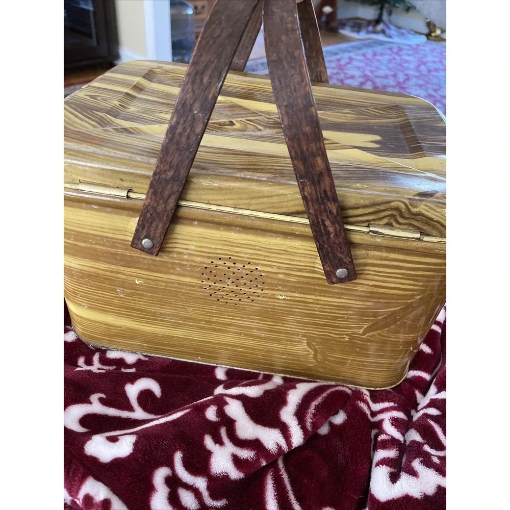 Vintage Distressed Tin Picnic Basket Brown With Handles (TD)